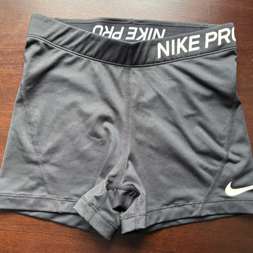 Nike Pro Women's Black Athletic Shorts